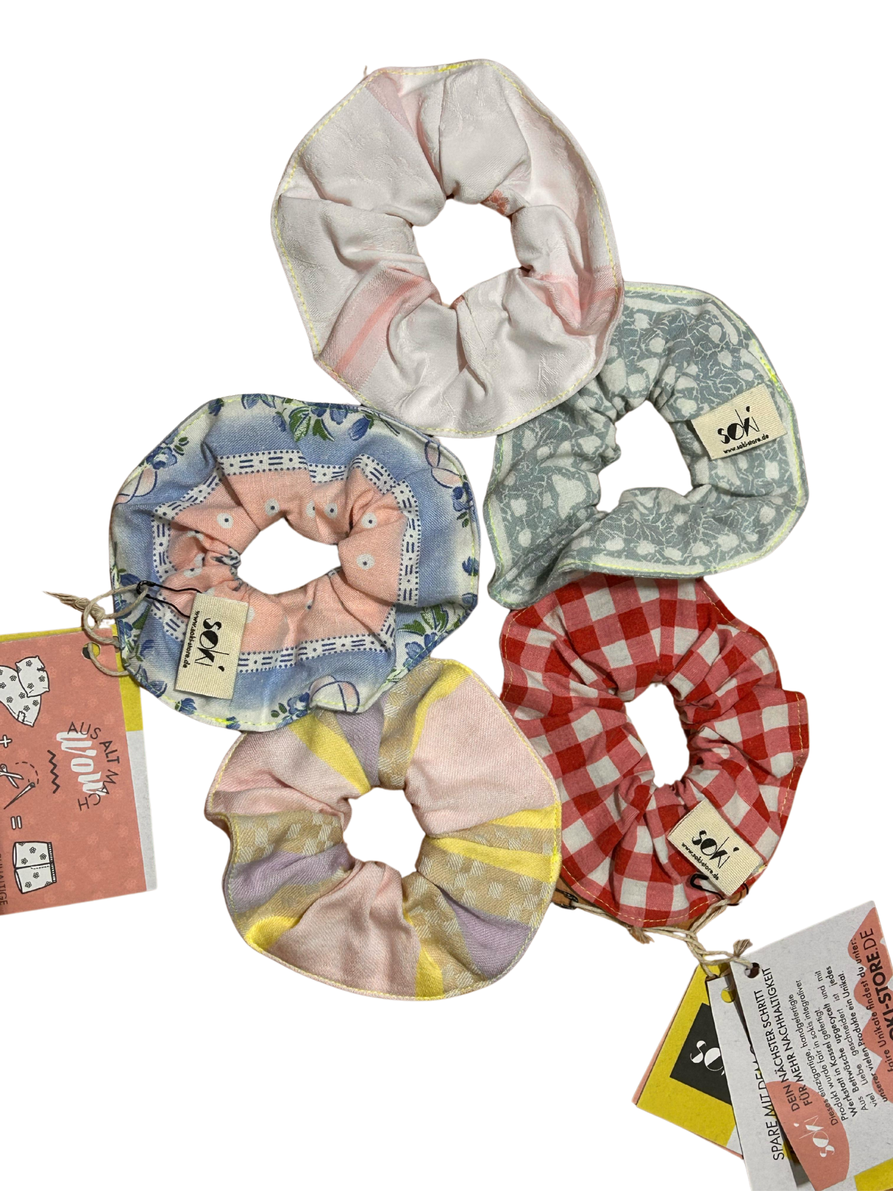 SokiStore Scrunchie aus Omi's alter Bettwäsche - Unikat