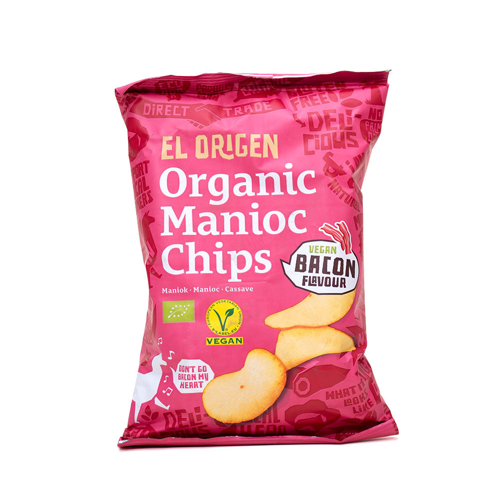 Die rosa Verpackung der Bio Maniok Chips mit Bacon-Geschmack von el Origen sticht mit den gelben Chips auf der Vorderseite hervor, die einen herrlichen veganen Geschmack bieten.