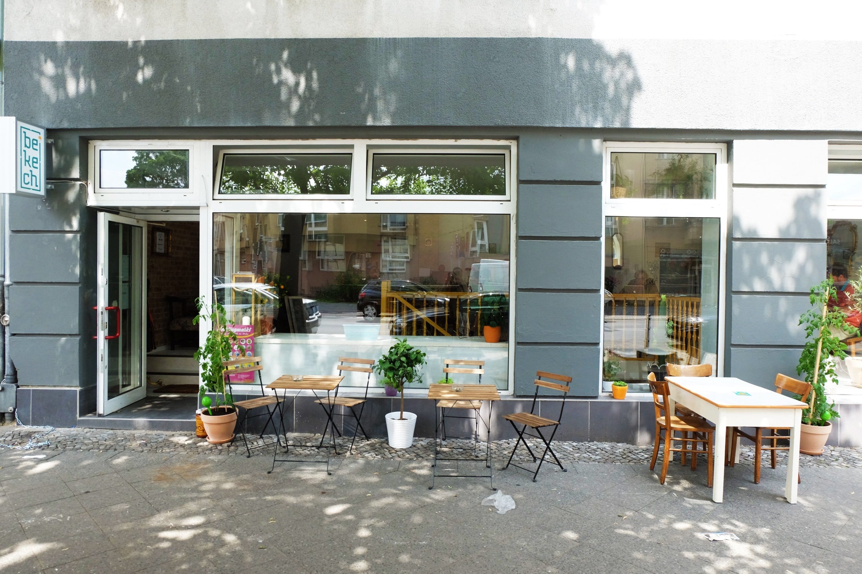 SirPlus und be'kech das "Anti-Café"